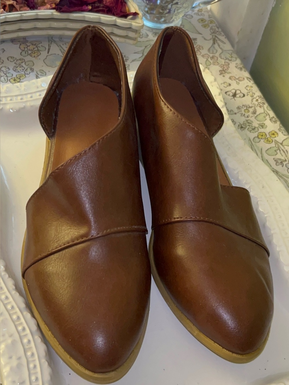 Casual Cutout Slip-on Flats Brown Faux-Leather Size 38 EU/ 7.5 US